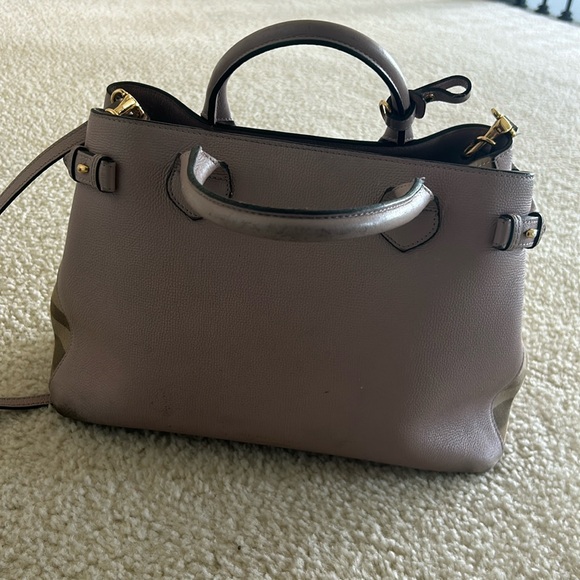 100% authentic Burberry Banner Bag in the shade orchid - Picture 1 of 15